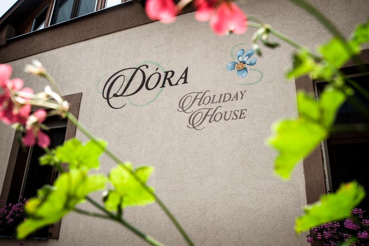 Dora Holiday House & Apartments Keszthely Bagian luar foto